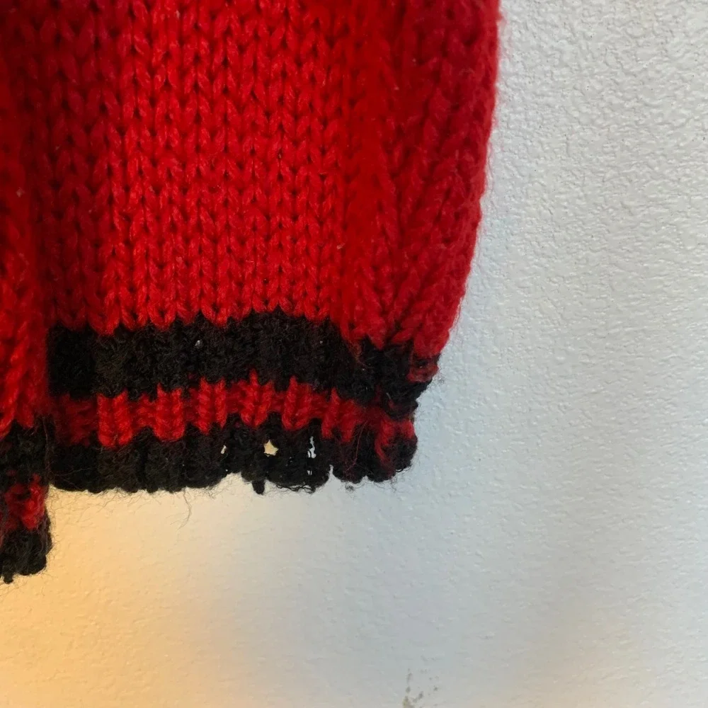 Vintage 1980s Teddy Bear Knit Sweater Hand Knit Red Black Novelty Pullover XL 18 - Picture 4 of 16